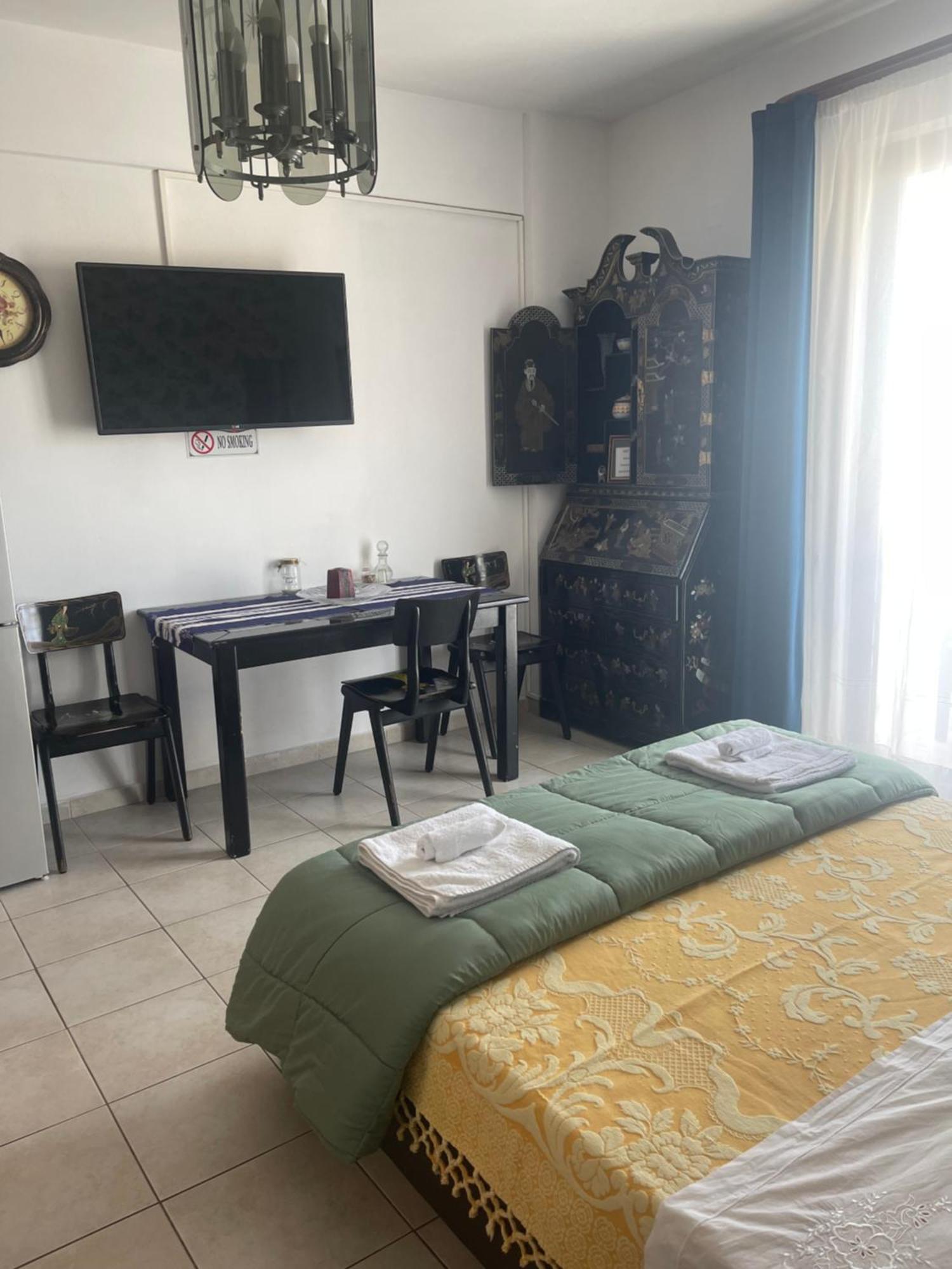 Retire Flat In The Heart Of Appartement Héraklion