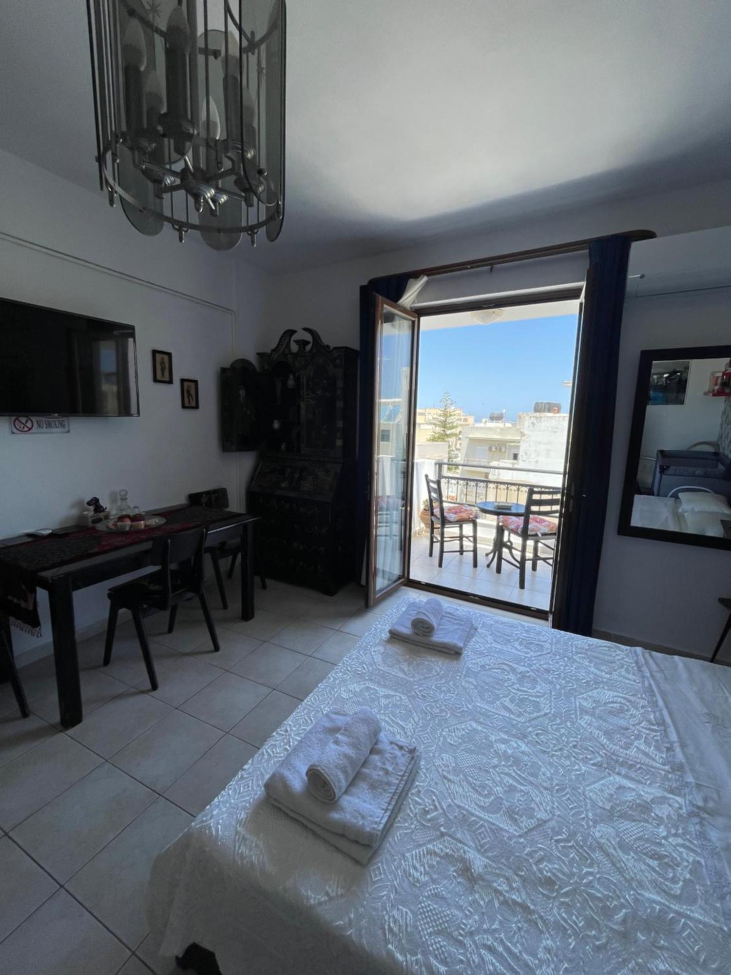 Retire Flat In The Heart Of Apartamento Heraklion (Crete)